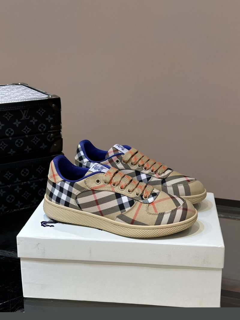 B**rry sneakers